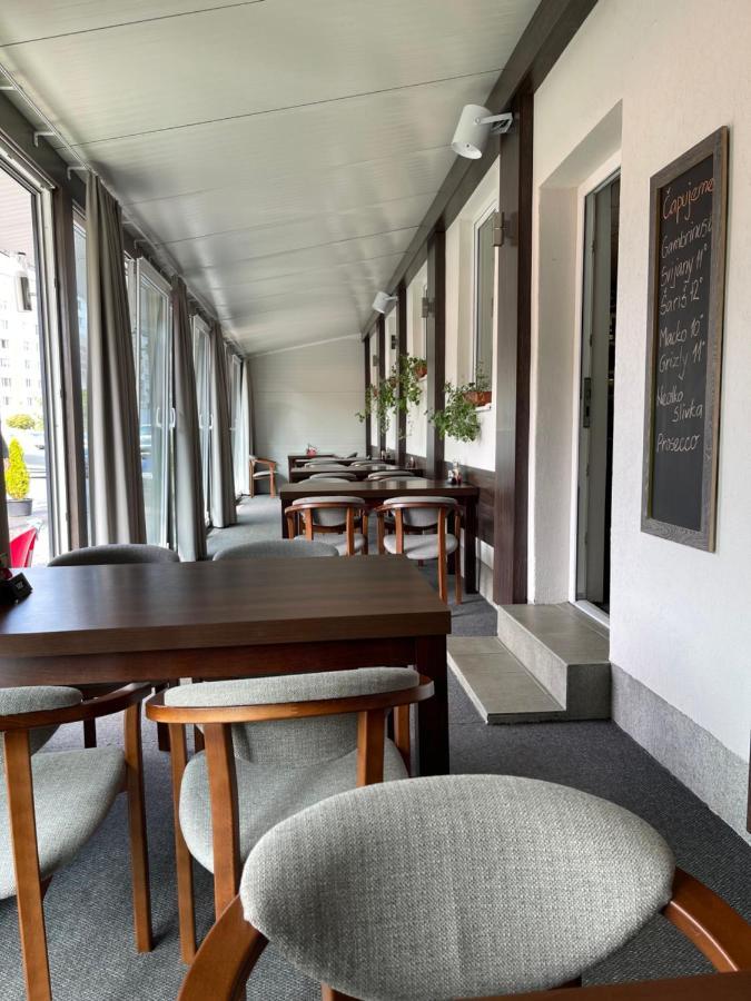 Hotel Slavia Svidnik Spa & Restaurant Extérieur photo