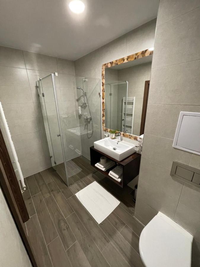 Hotel Slavia Svidnik Spa & Restaurant Extérieur photo