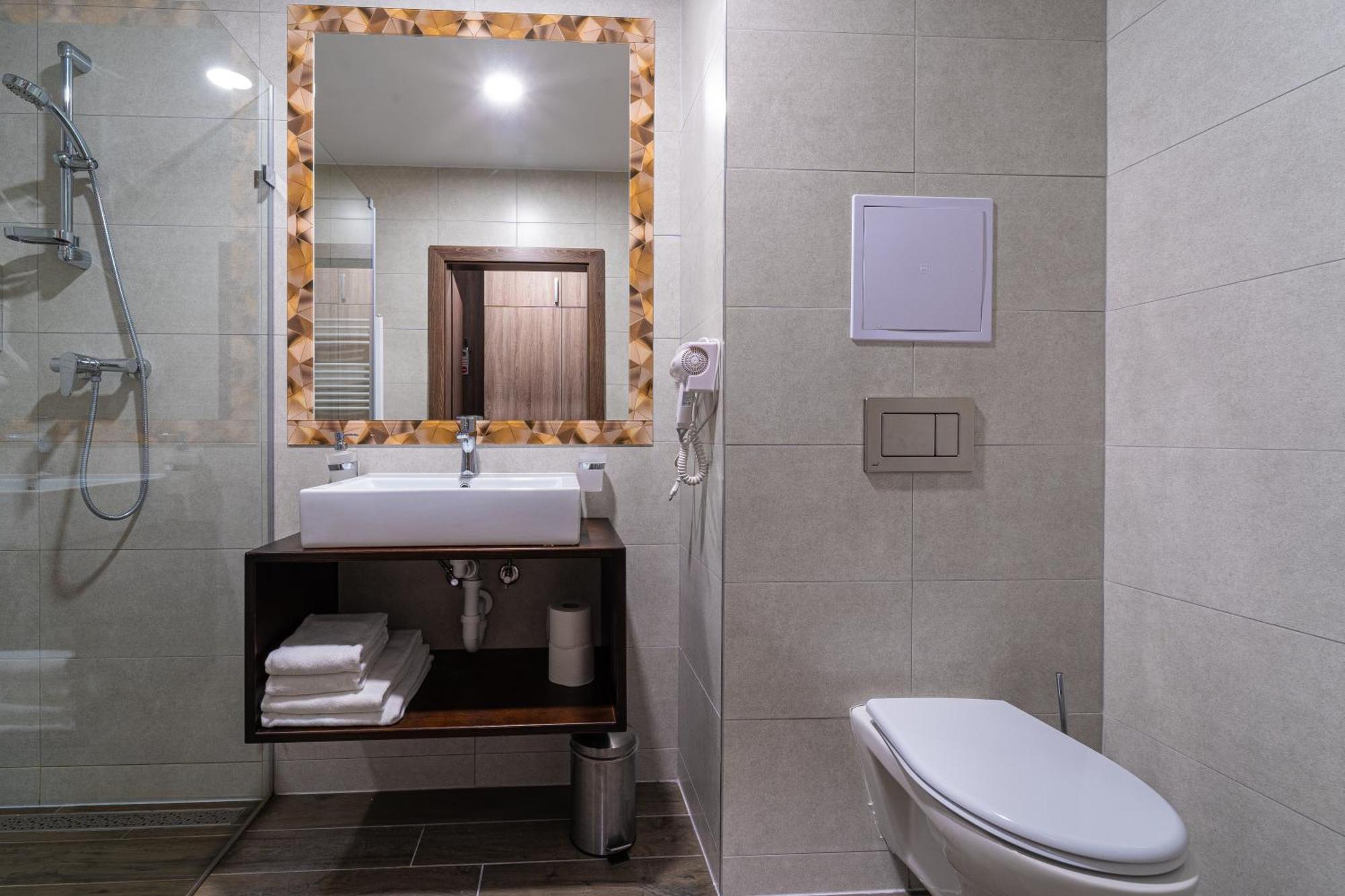Hotel Slavia Svidnik Spa & Restaurant Extérieur photo