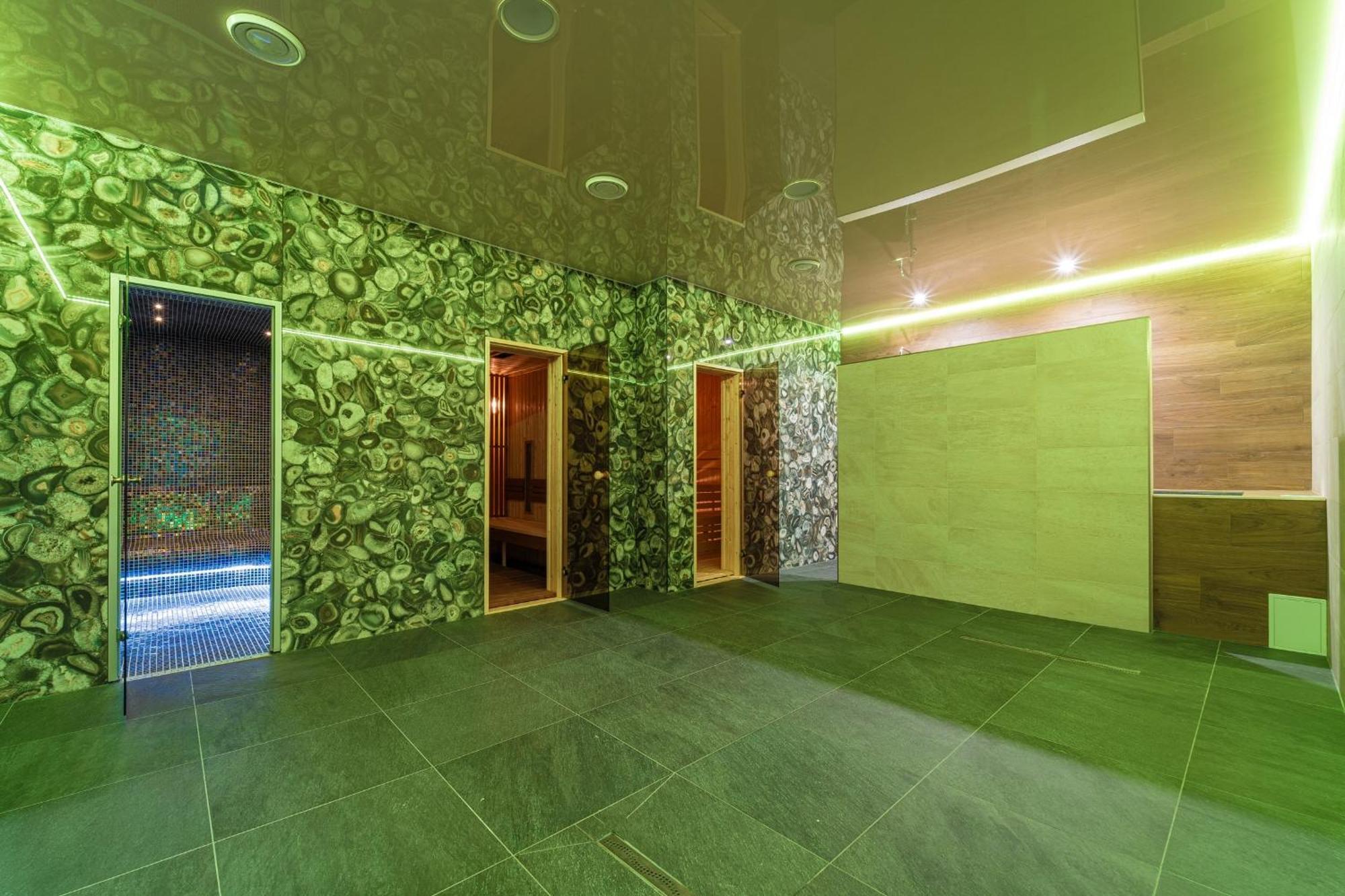 Hotel Slavia Svidnik Spa & Restaurant Extérieur photo