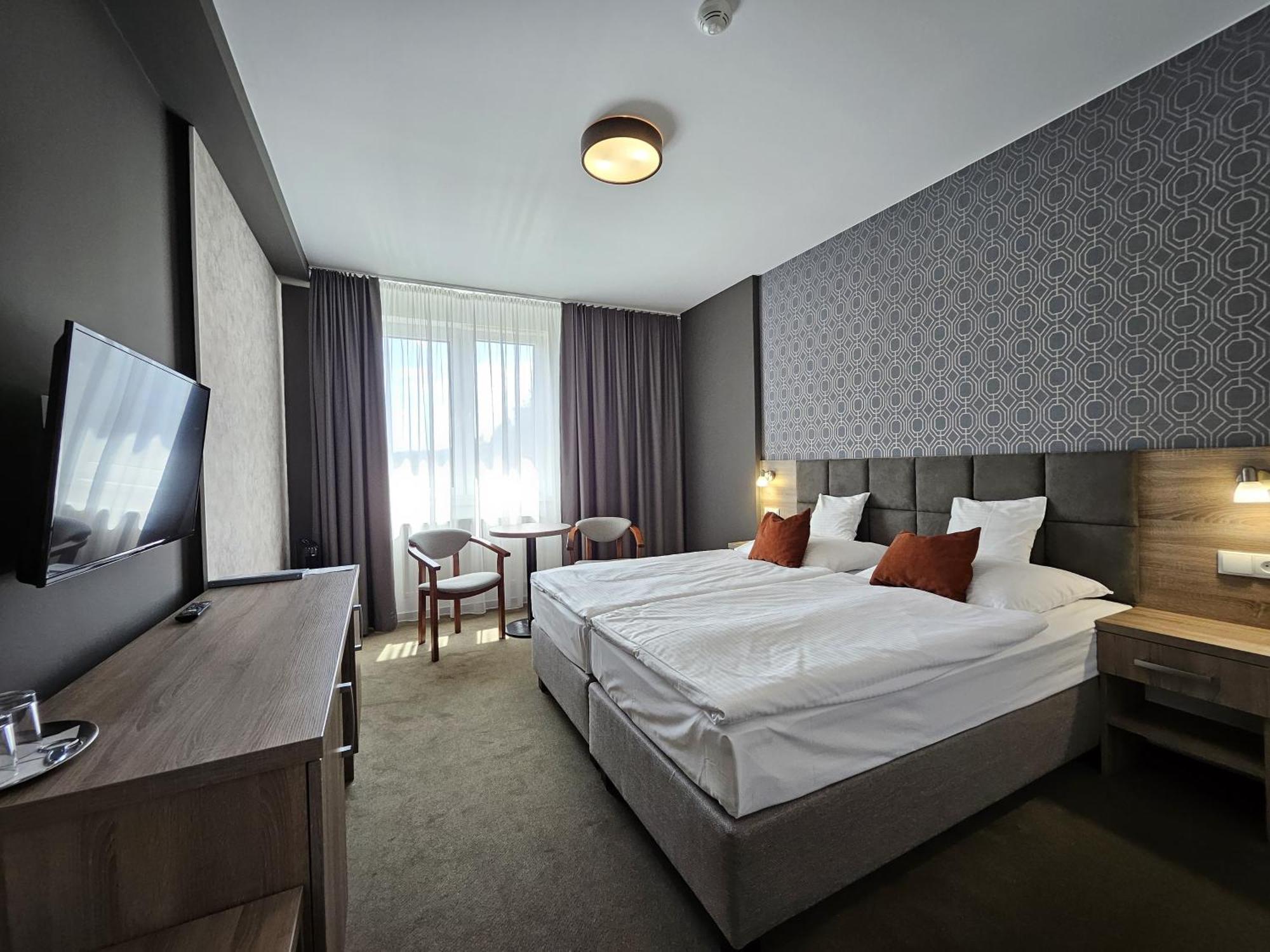 Hotel Slavia Svidnik Spa & Restaurant Extérieur photo