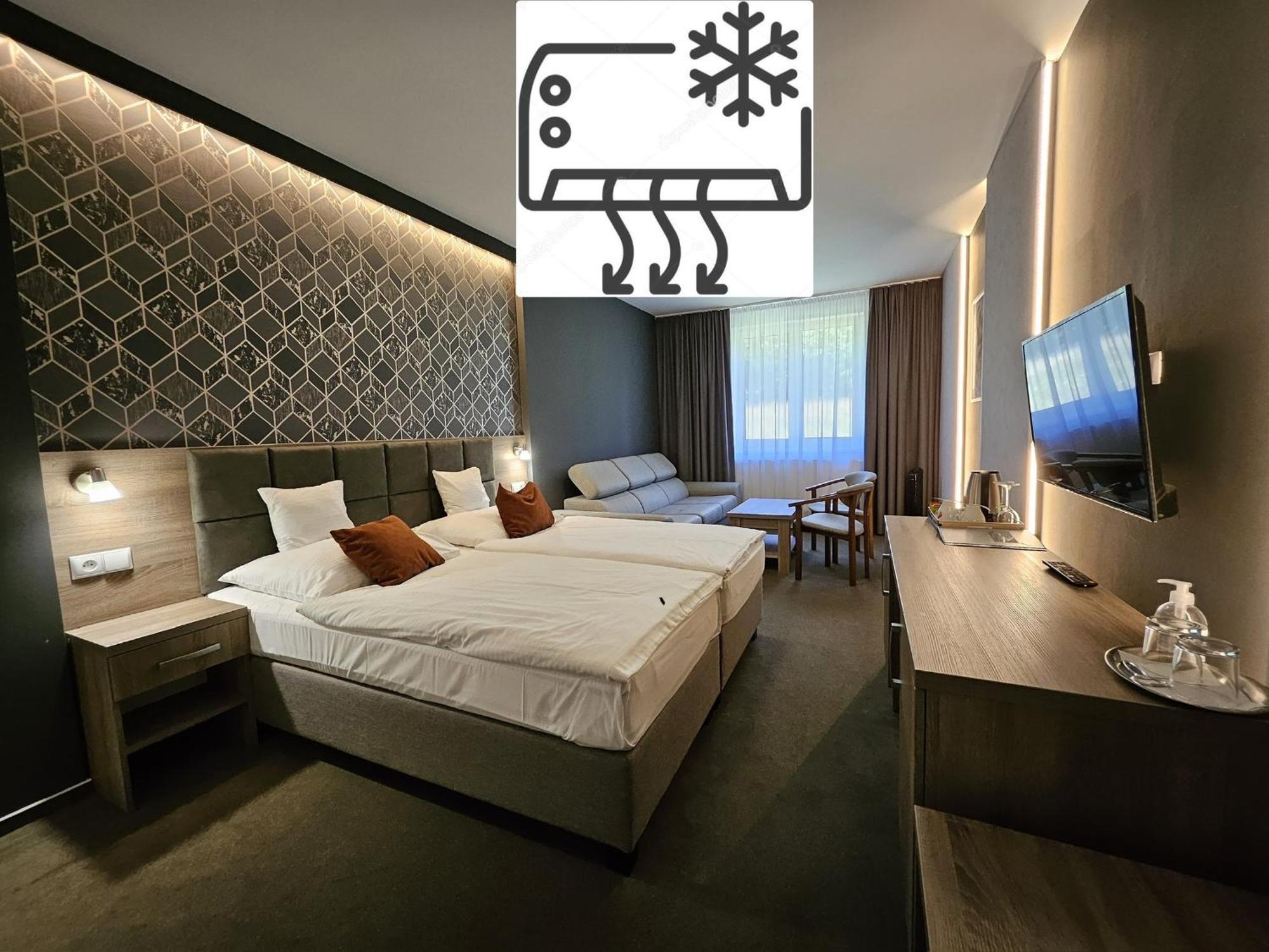 Hotel Slavia Svidnik Spa & Restaurant Extérieur photo
